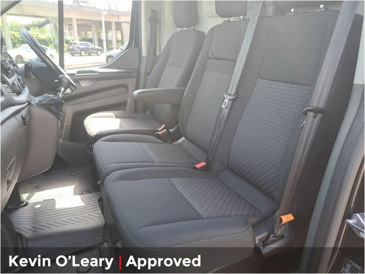 Ford Transit Custom 300 L TREND 2.0 TD - Image 4