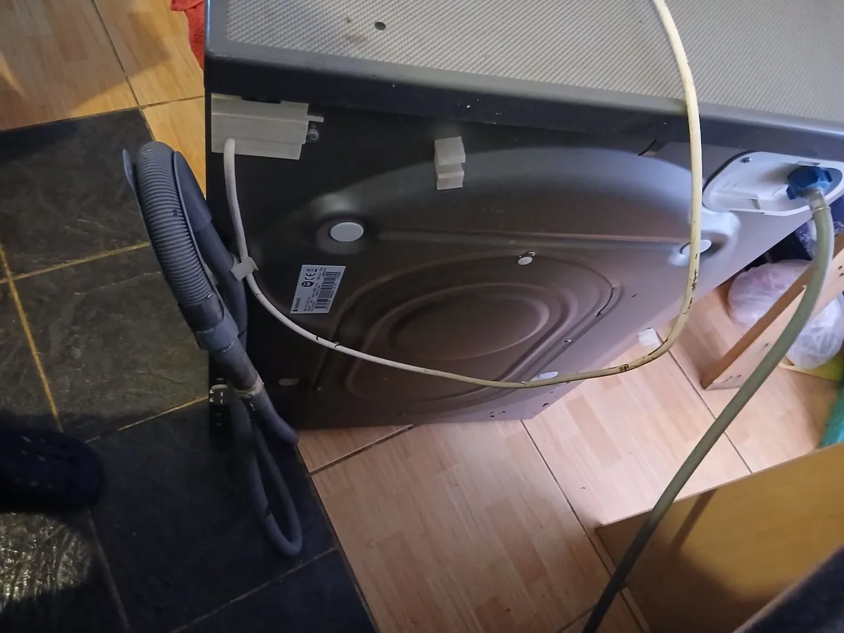 Second hand washing machine - Image 2