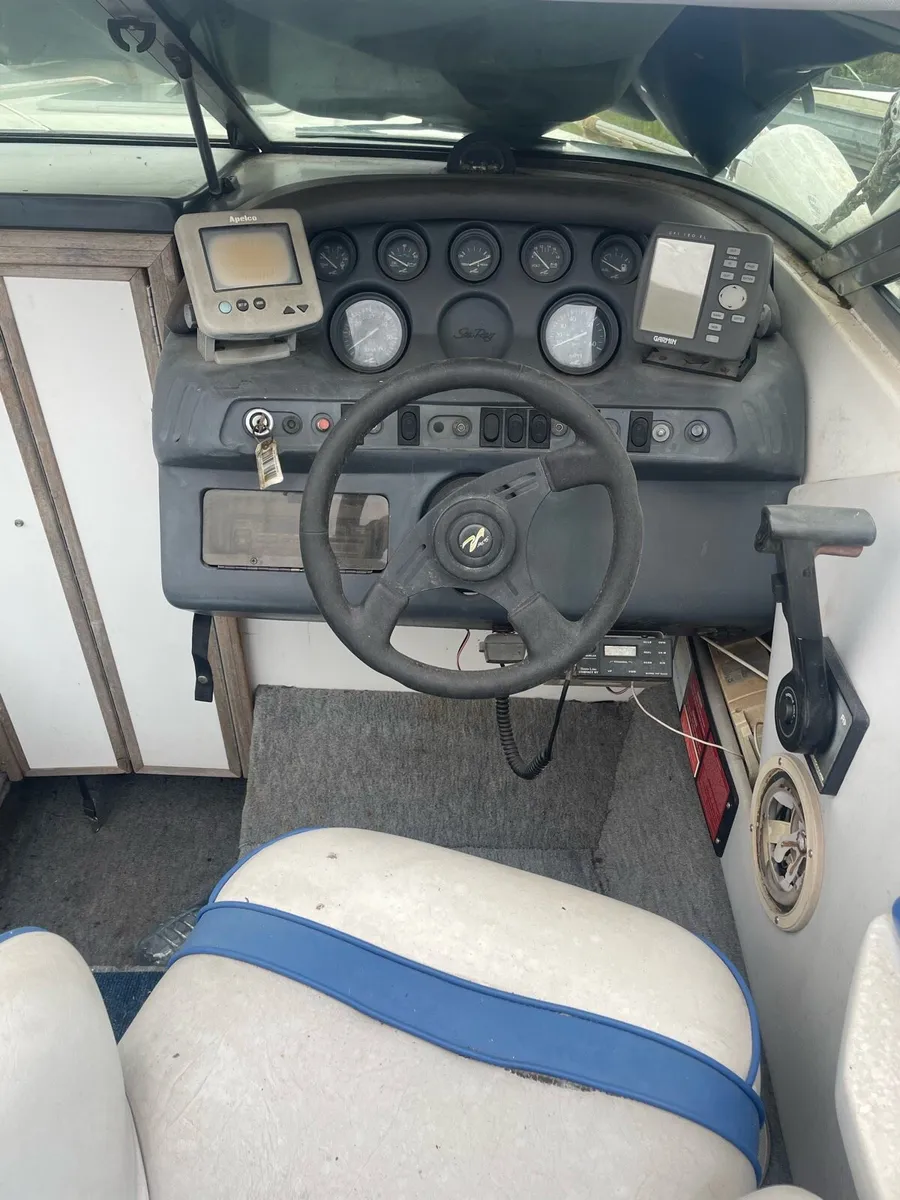 Speed boat - Image 3