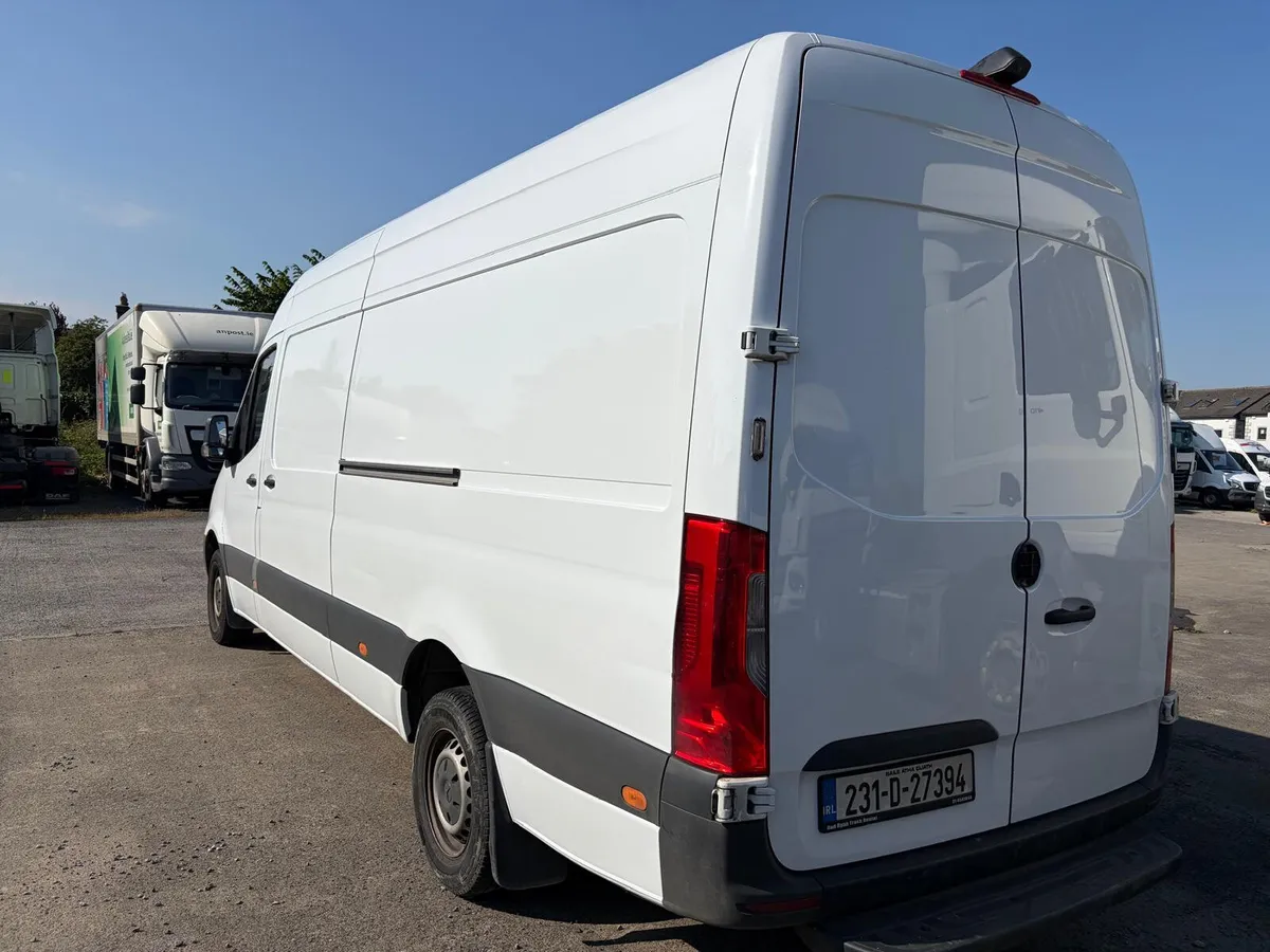 2023 Mercedes-Benz Sprinter LWB - Image 4