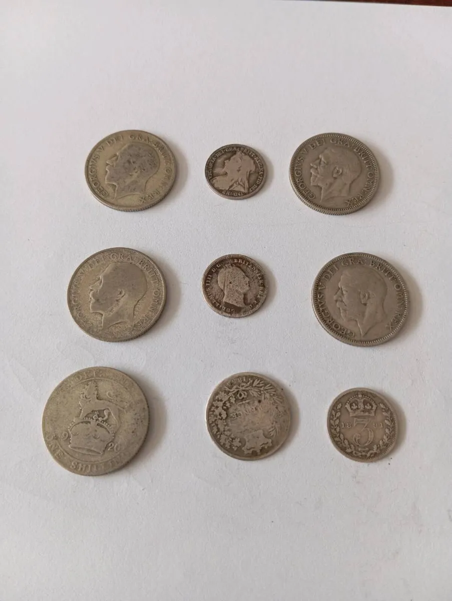 Old vintage silver coins - Image 2