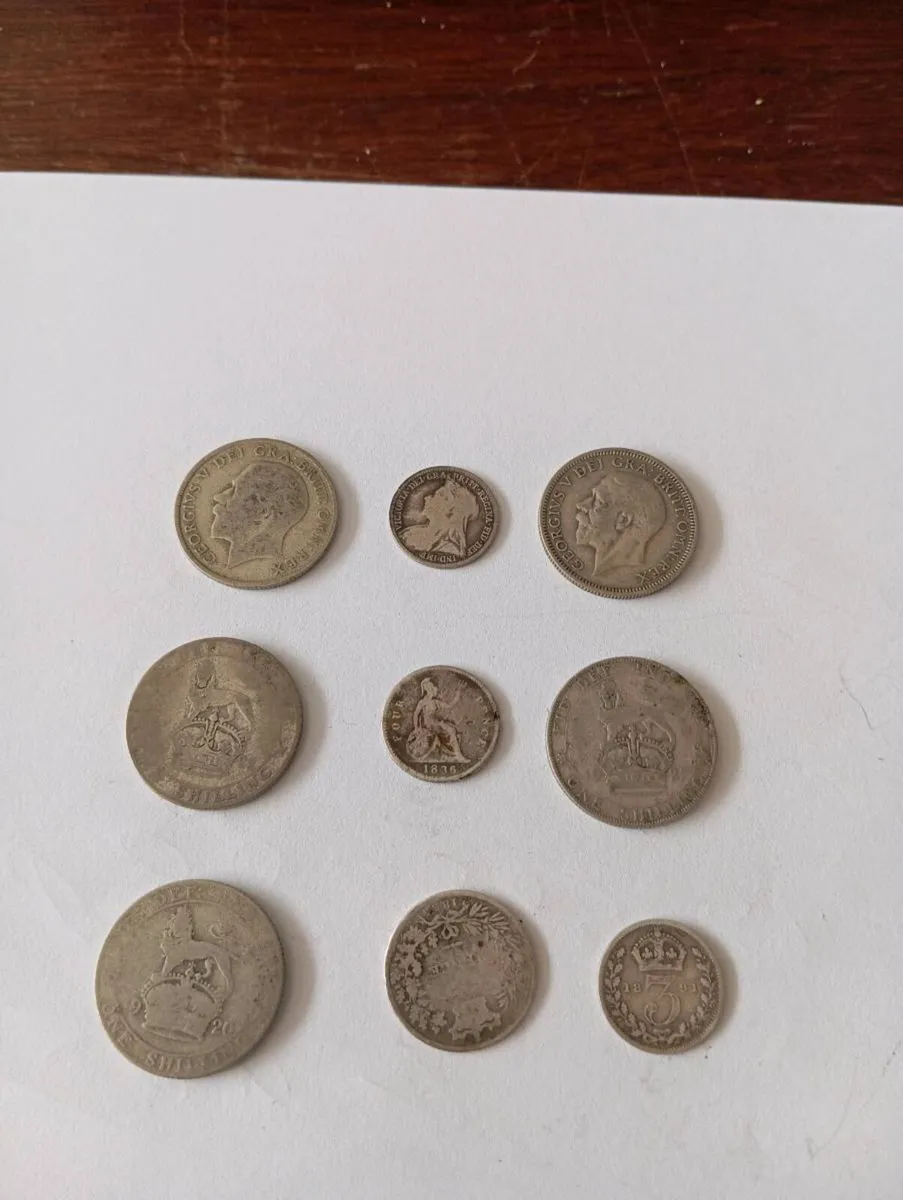 Old vintage silver coins - Image 3