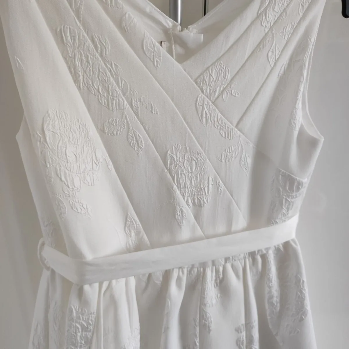 Flower girl/communion / occasion dress aged 8 - Image 2
