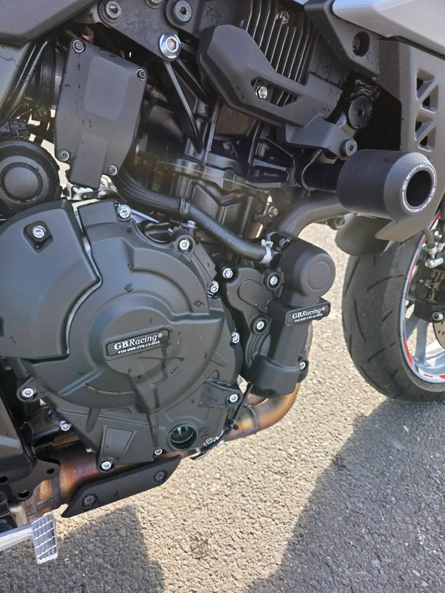 2025 (252) Suzuki GSX-8S – 2,808 km – Immaculate - Image 4