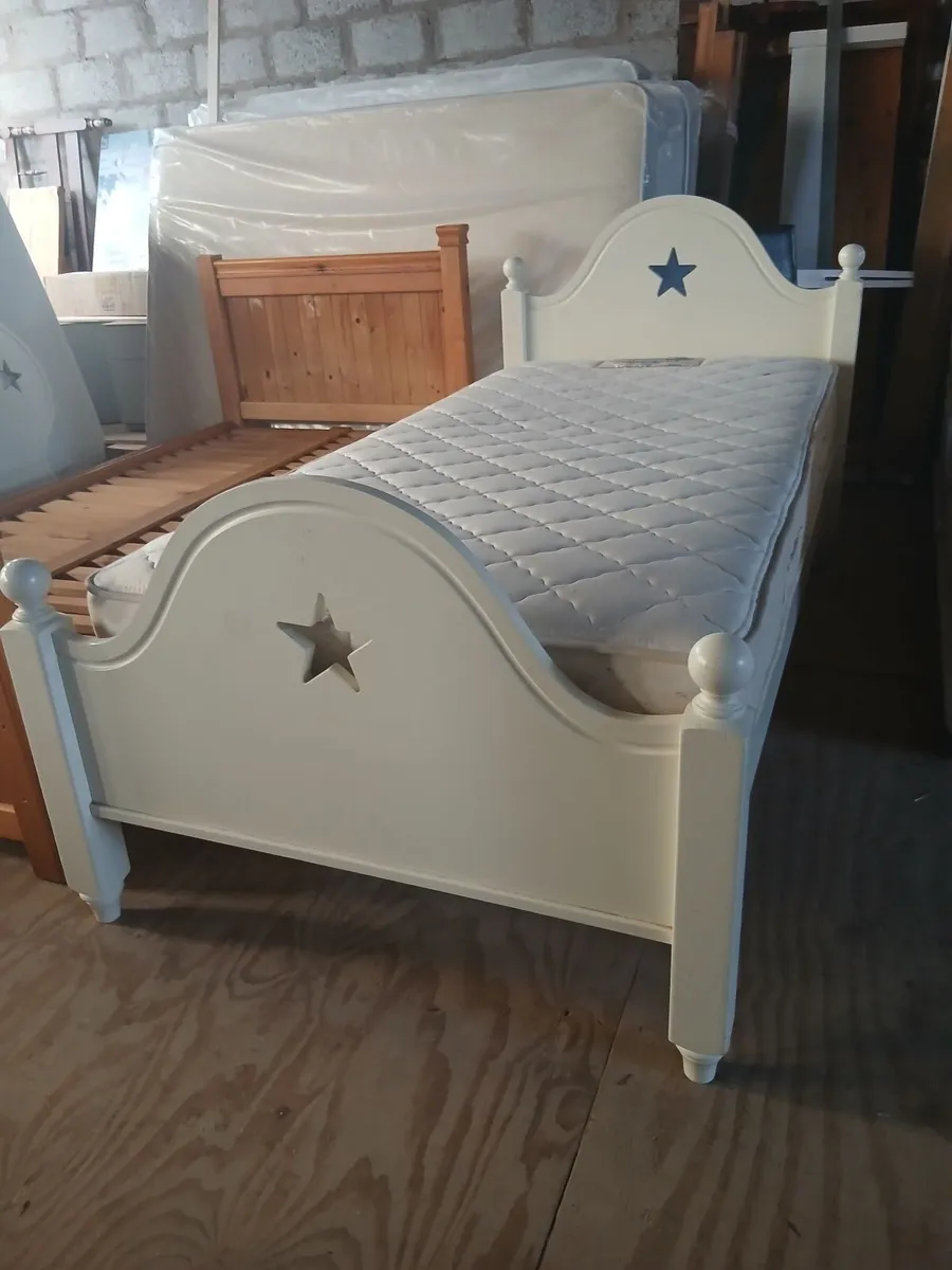 Beds - Image 3