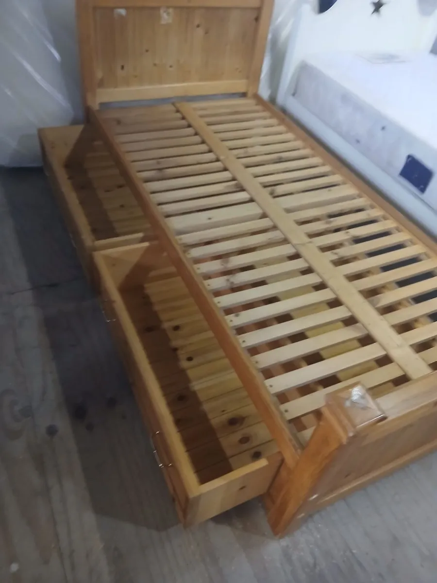 Beds - Image 4