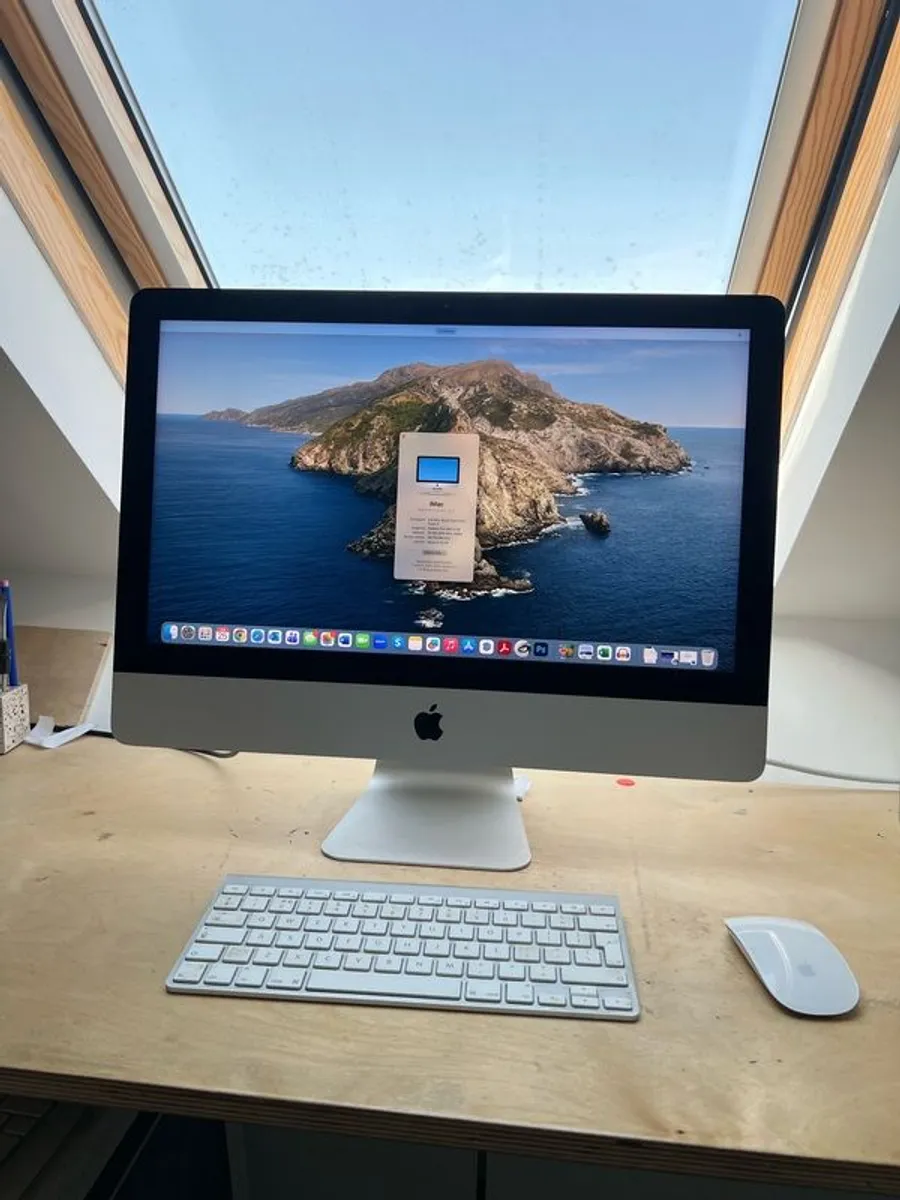 Apple iMac 21.5" 2017 4k - Image 1