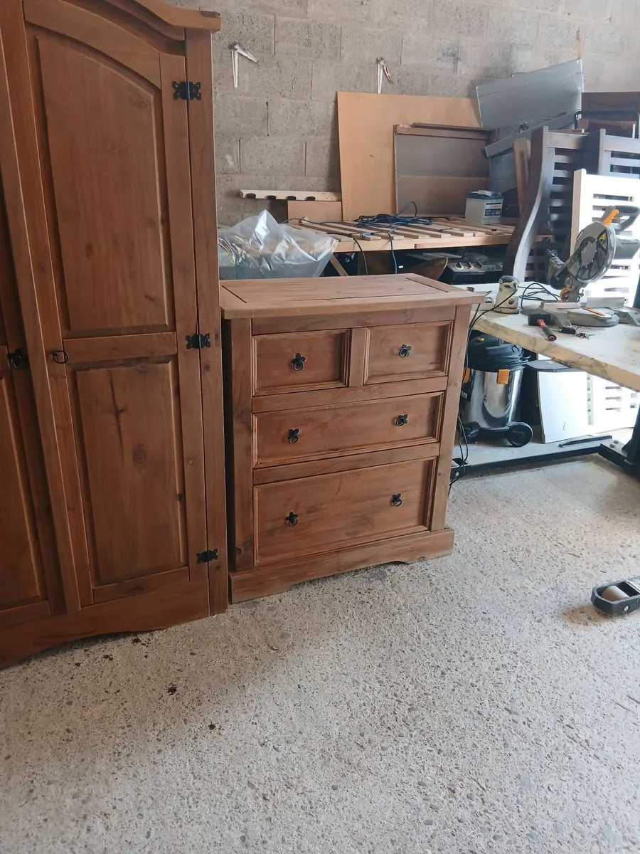Bedroom set - Image 2