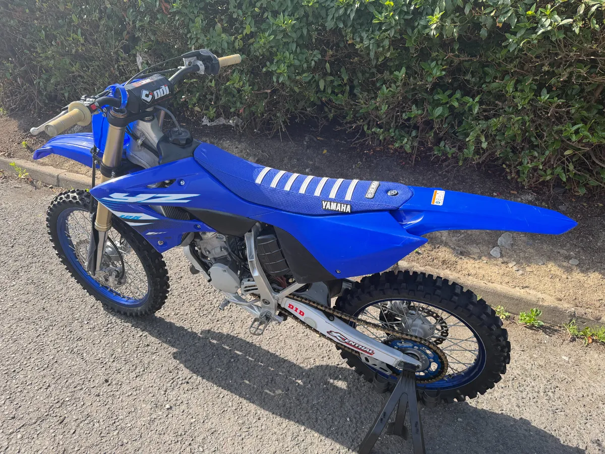 2025 Yamaha YZ 125 - Image 4