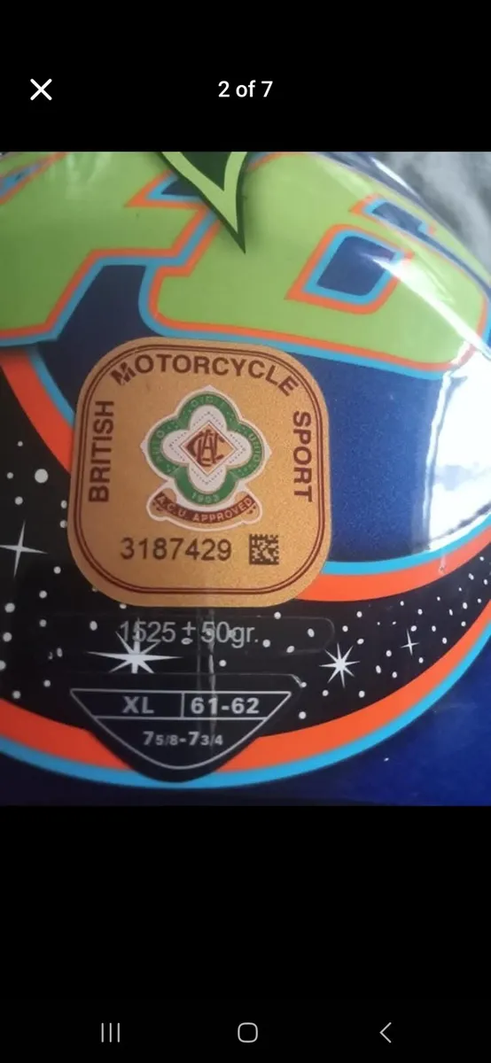 Motorbike helmet - Image 2