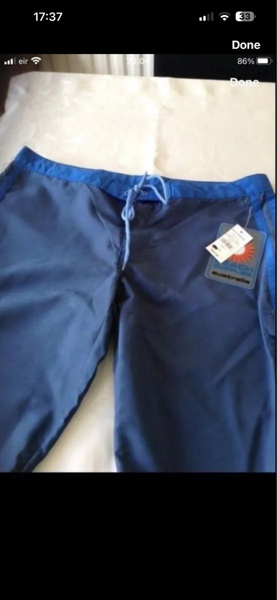 Ladies BNWT shorts size 10 €10 - Image 1