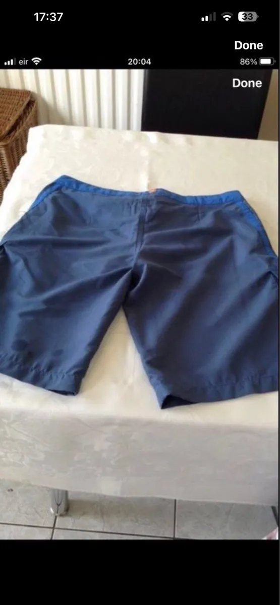 Ladies BNWT shorts size 10 €10 - Image 4