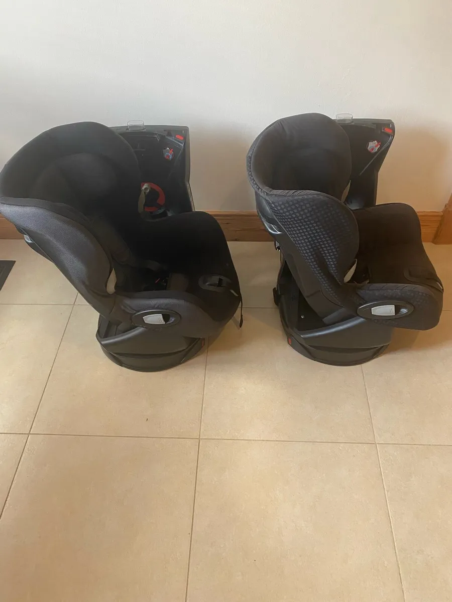 Car seats - Image 2