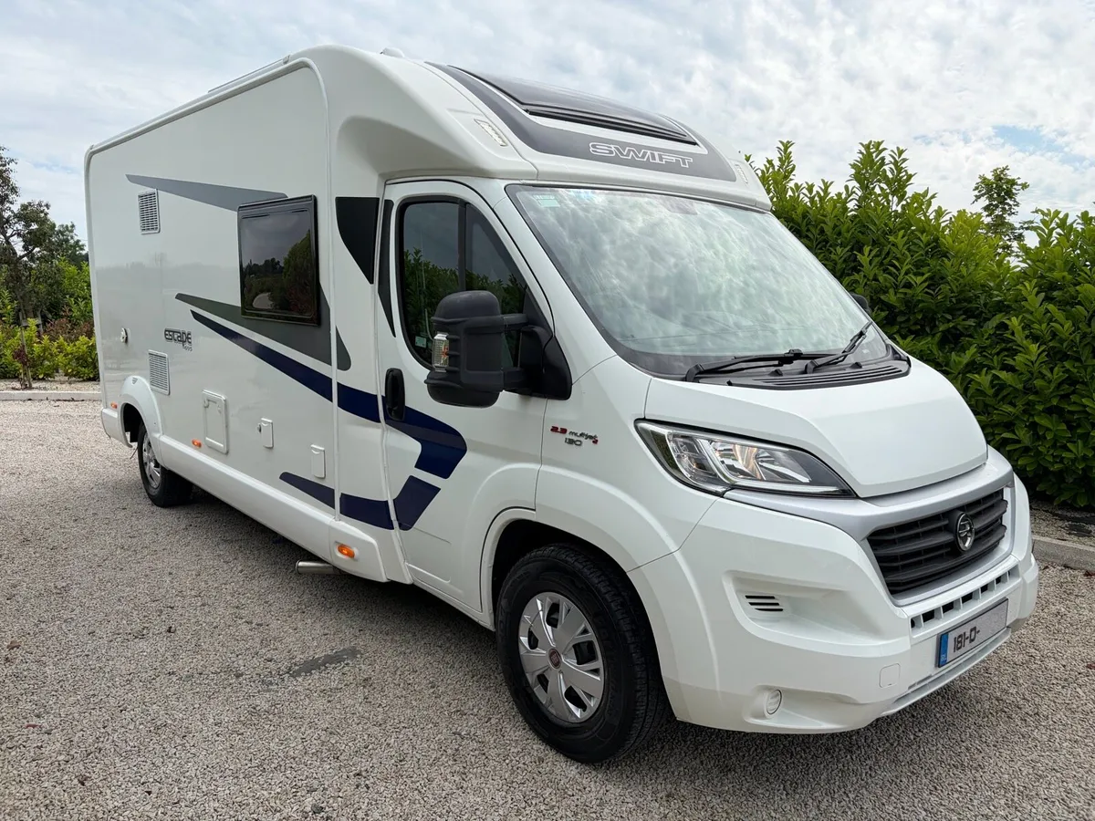 2018 SWIFT ESCAPE 2.3 695 / 6x BERTH 5x BELTS - Image 3