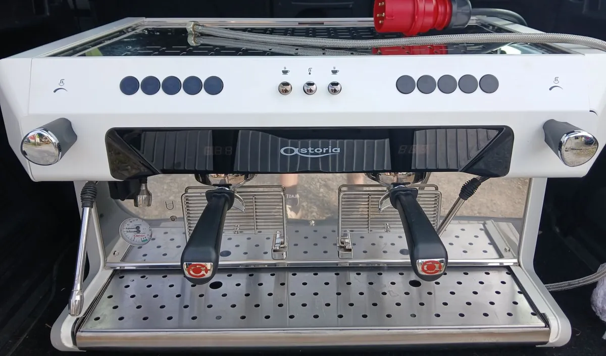 Coffee machine , chiller, panini, bioler