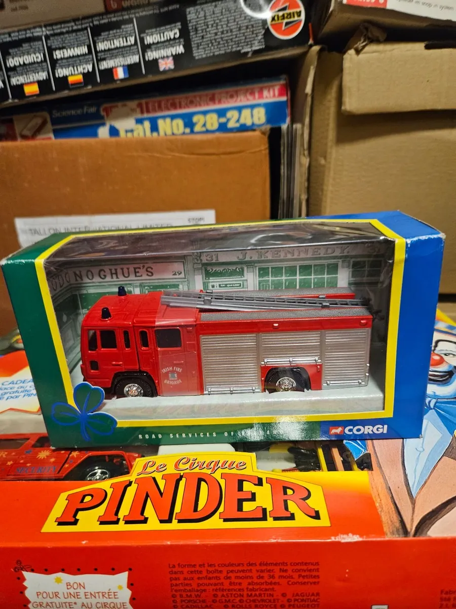 Corgi Dublin Fire Brigade Engine - Image 1