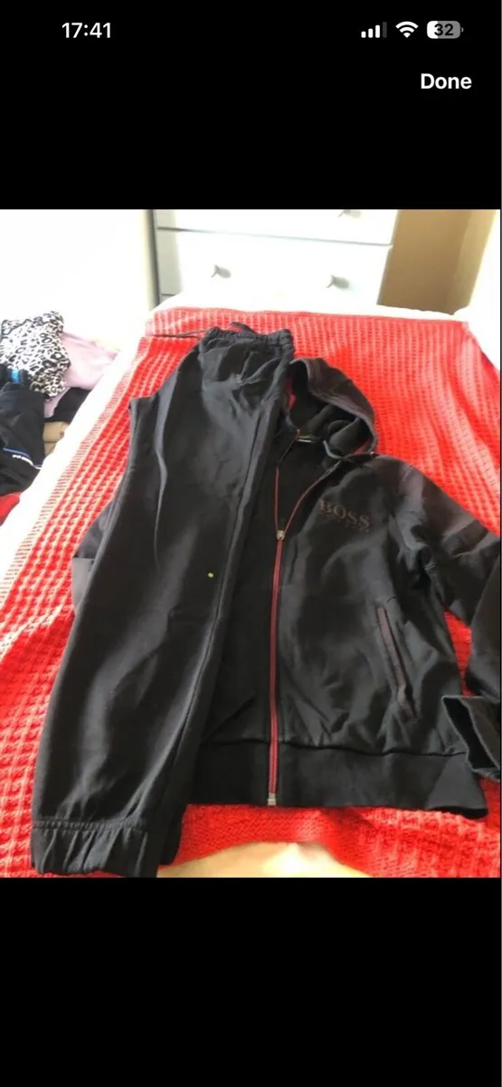Mens Hugo Boss tracksuit size S €60 - Image 1