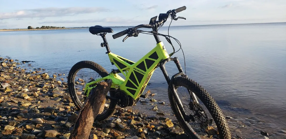 Electric mountain bike - Image 1