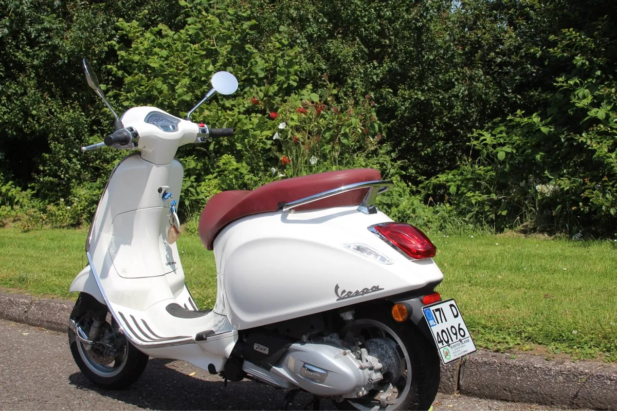 Vespa Primavera 125cc - Image 4