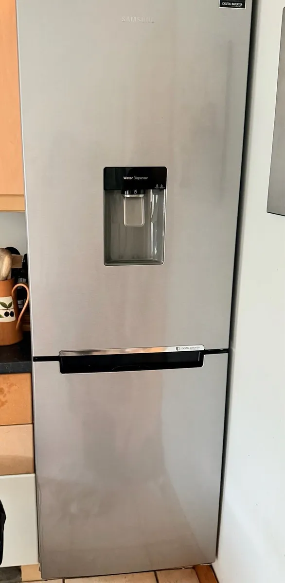 Samsung fridge - Image 2