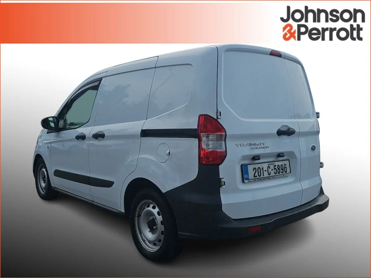 Ford Transit Courier - Image 2
