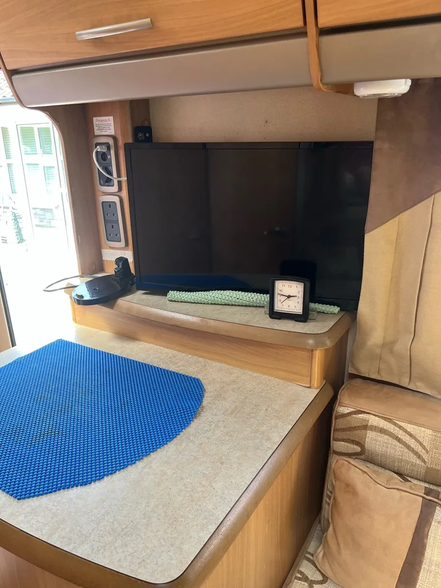 Campervan - Image 3