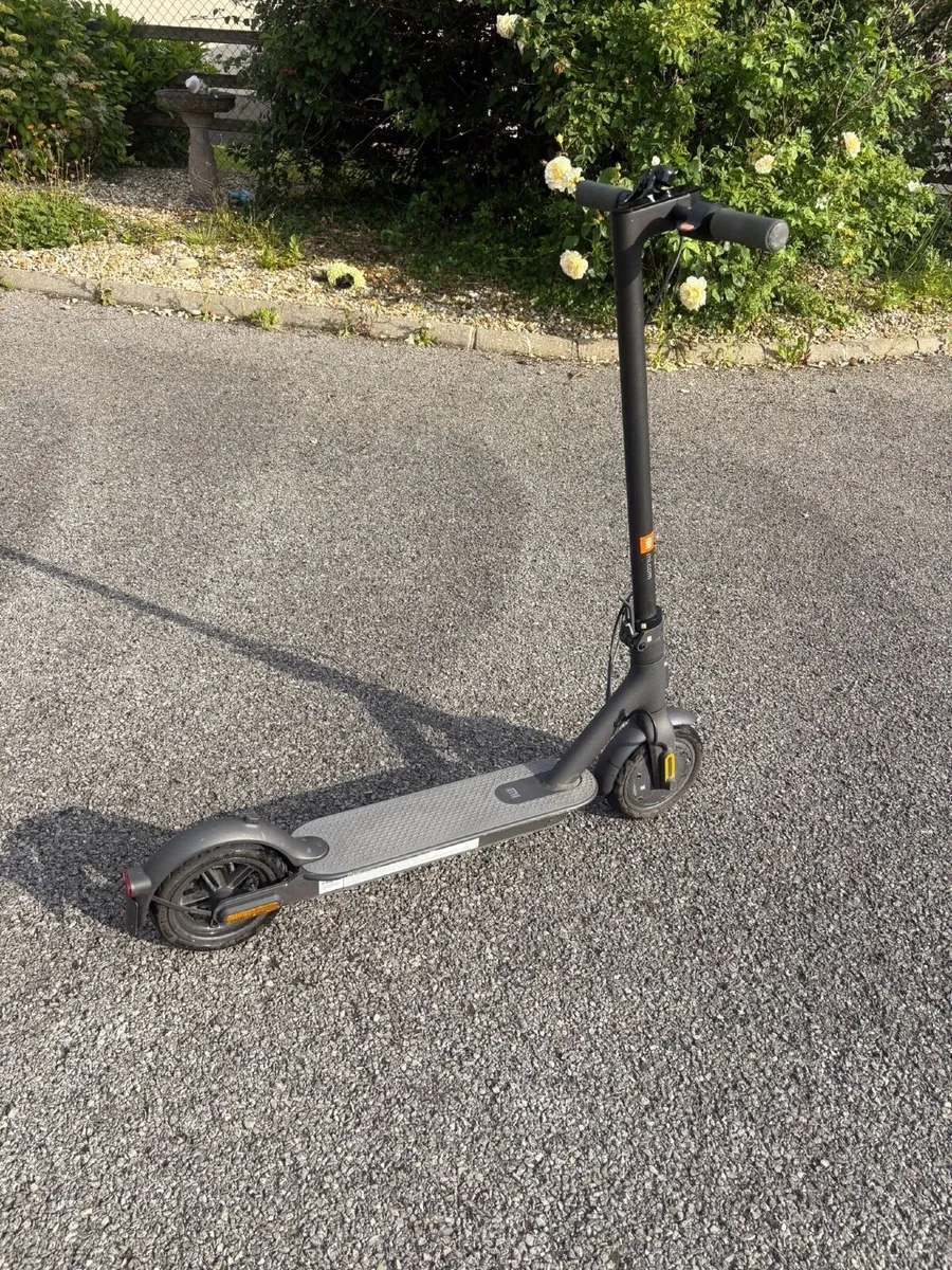 Xiaomi Mi Essential Electric Scooter - Image 1