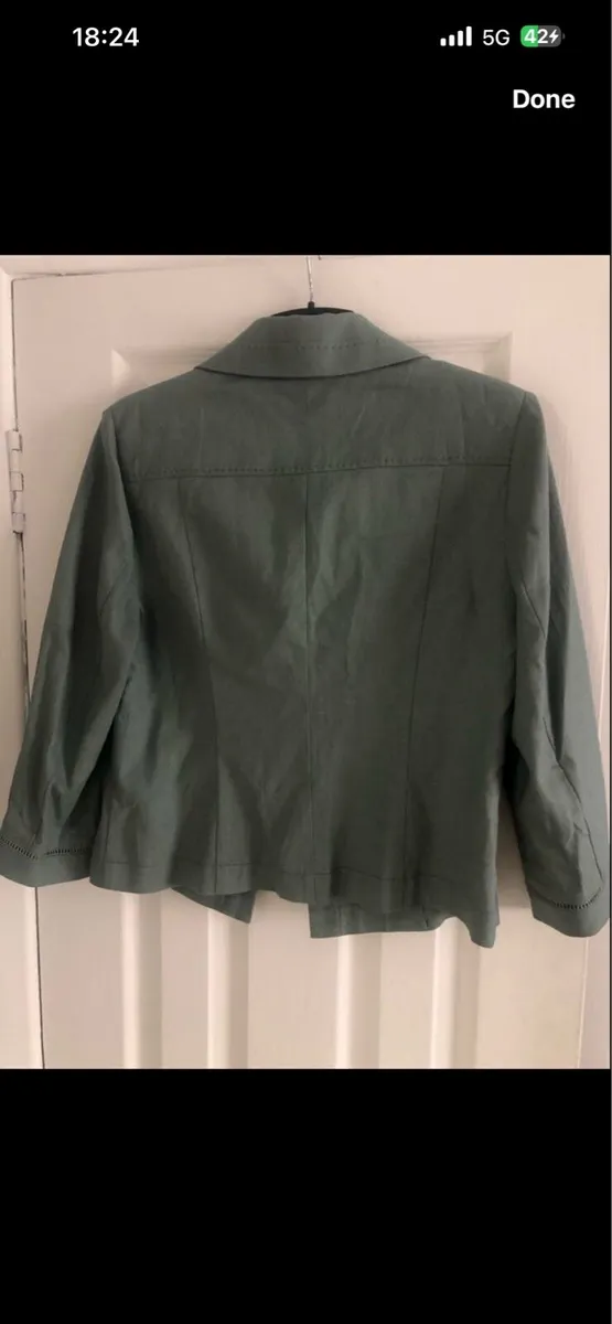 Ladies BNWT M&S jacket size 12 €20 - Image 2