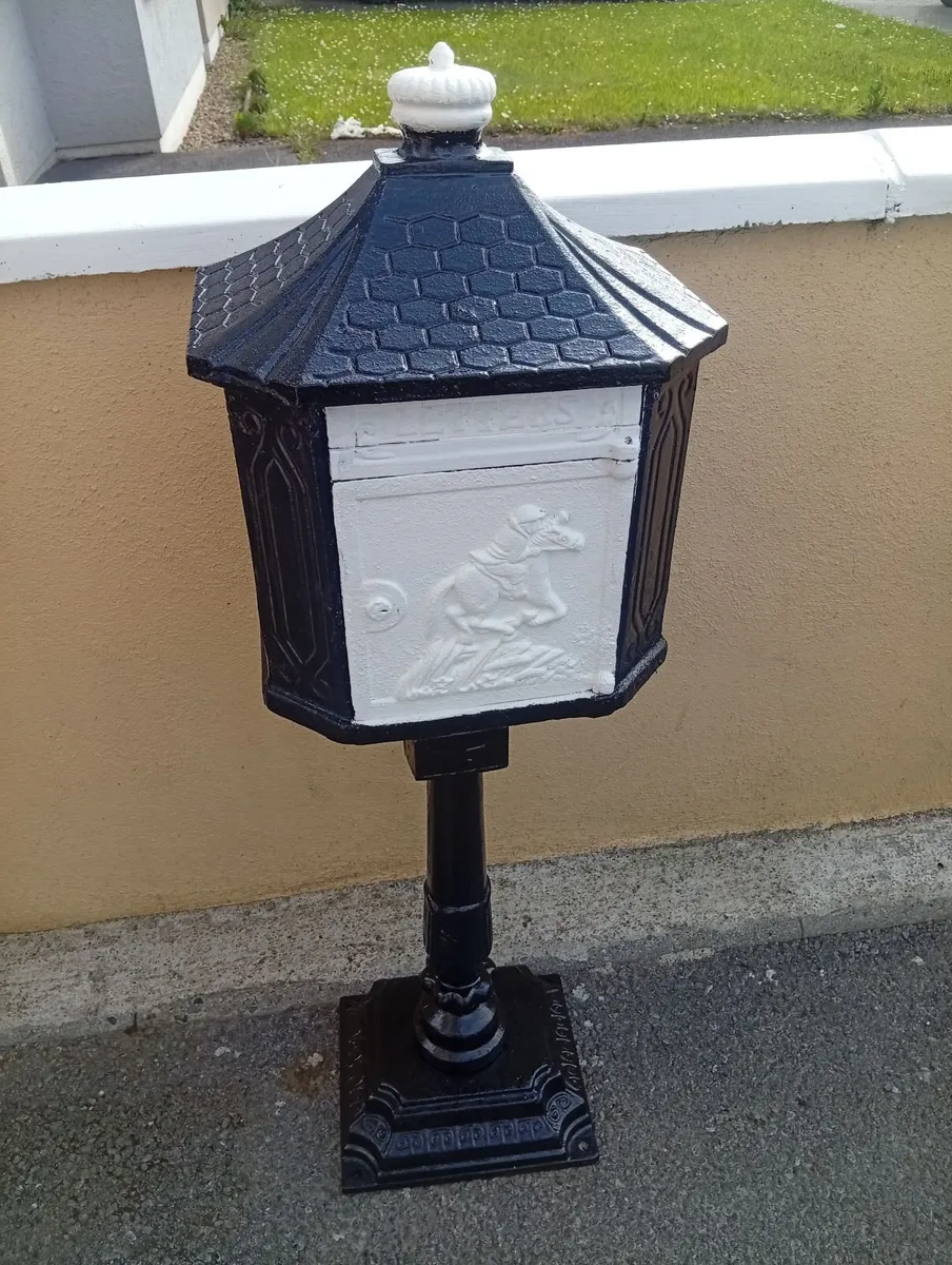 Old cast iron post box