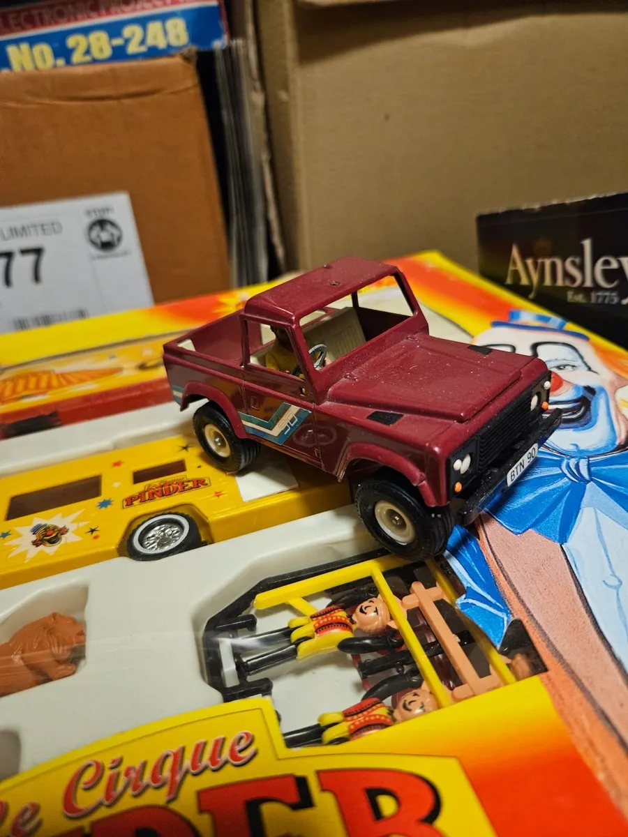 Britain's Landrover - Image 1