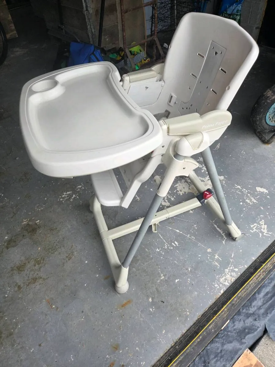 High chair - Image 1