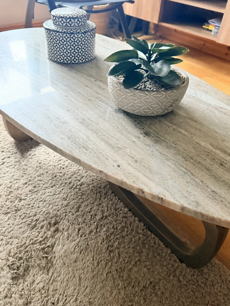 Marble top table - Image 1