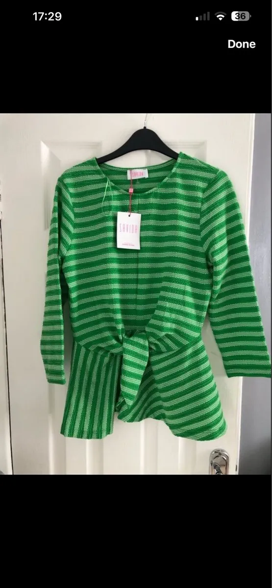 Ladies BNWT top size M €10 - Image 4