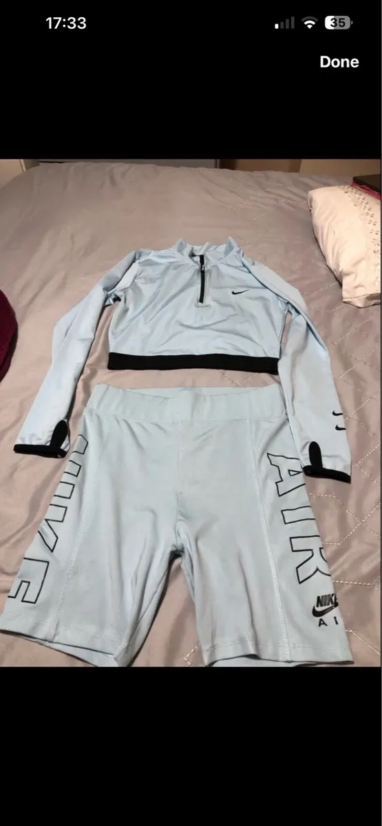 Teenager girl’s suit €10 - Image 2