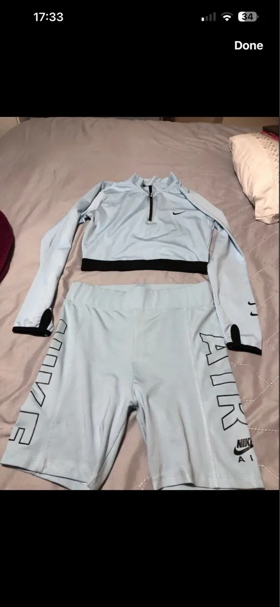 Teenager girl’s suit €10 - Image 4