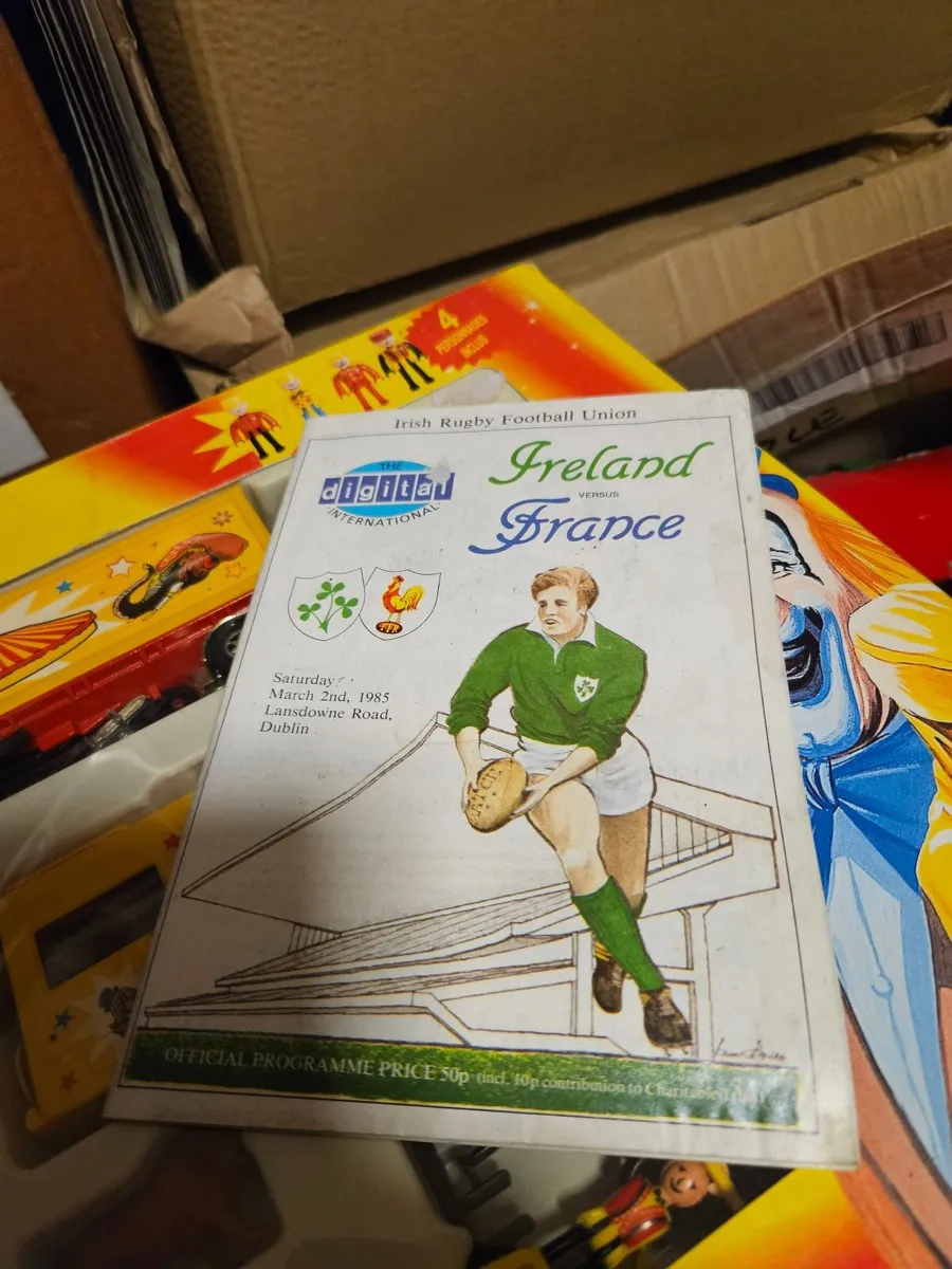 Vintage Ireland Rugby Programme - Image 1