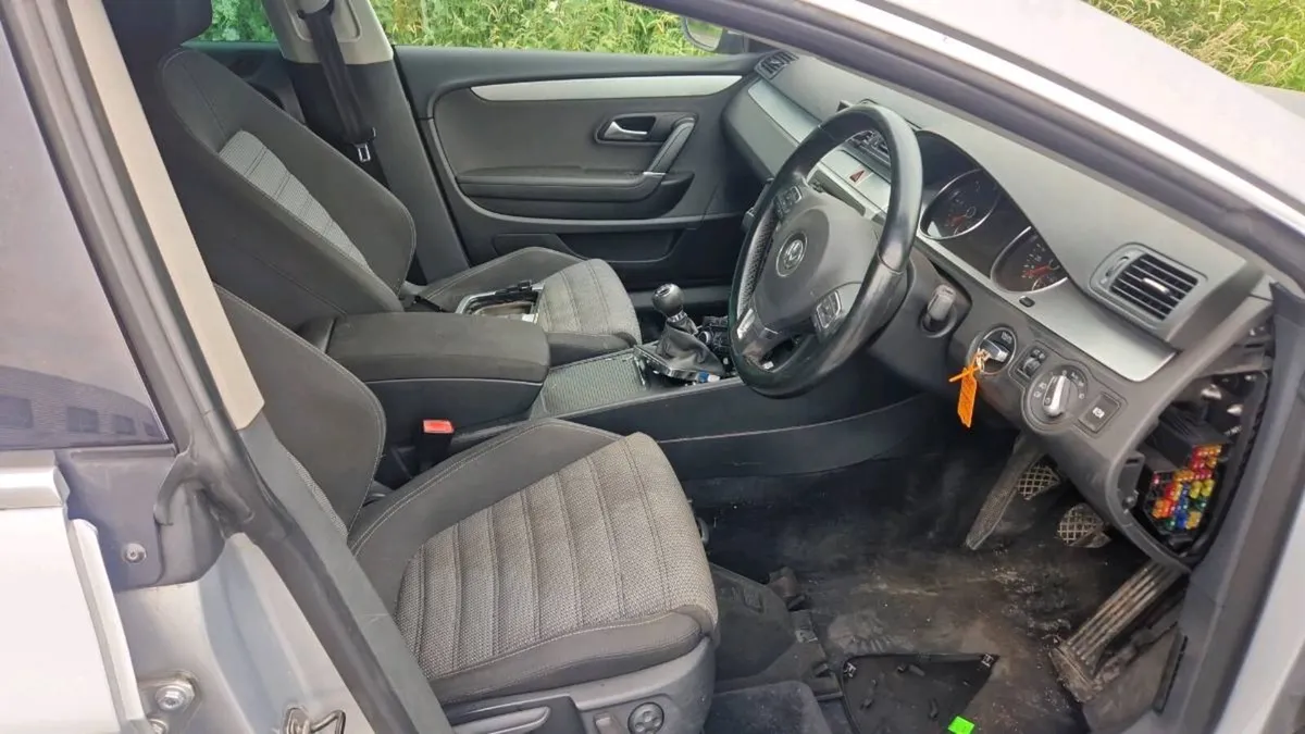 Volkswagen CC Breaking - Image 4