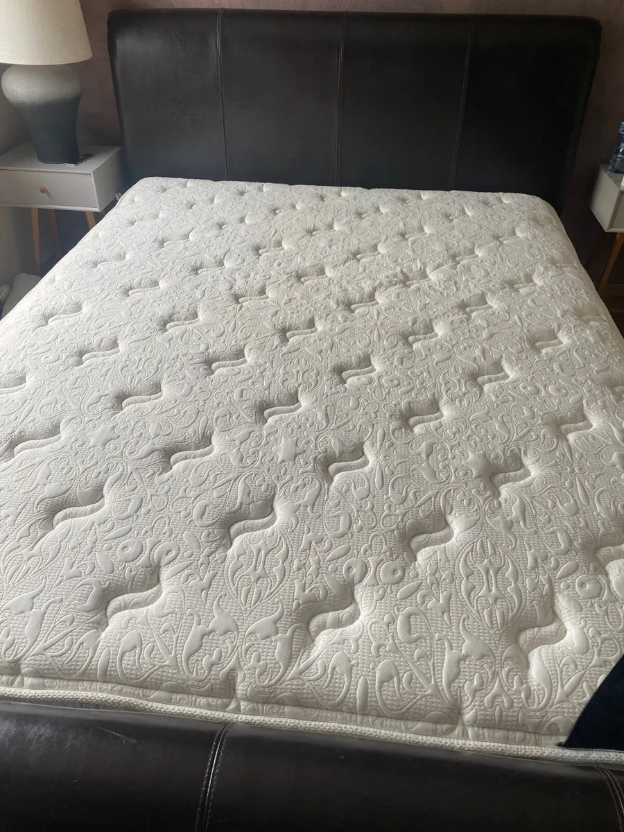Bed frame - Image 2