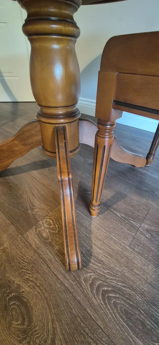 Marcoan Round to Oval Dining Table and Chairs - Image 4