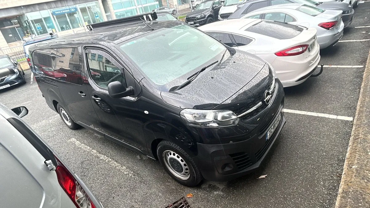 Opel Vivaro Campervan - Image 1