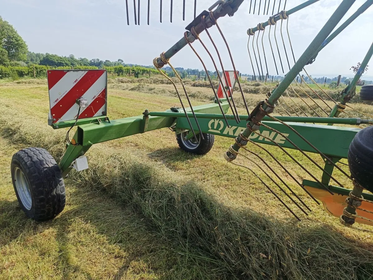 Krone Swadro 800/26 Rake - Image 3