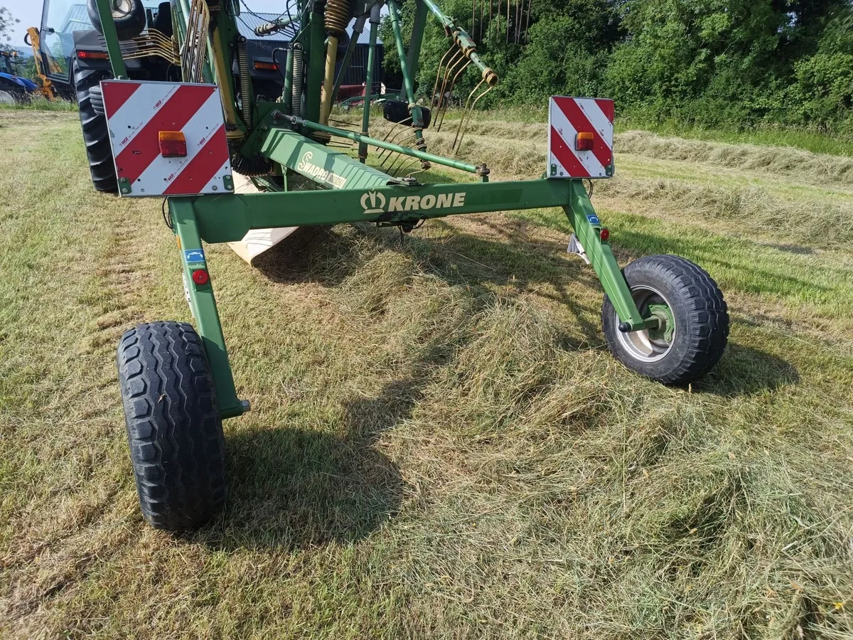 Krone Swadro 800/26 Rake - Image 4