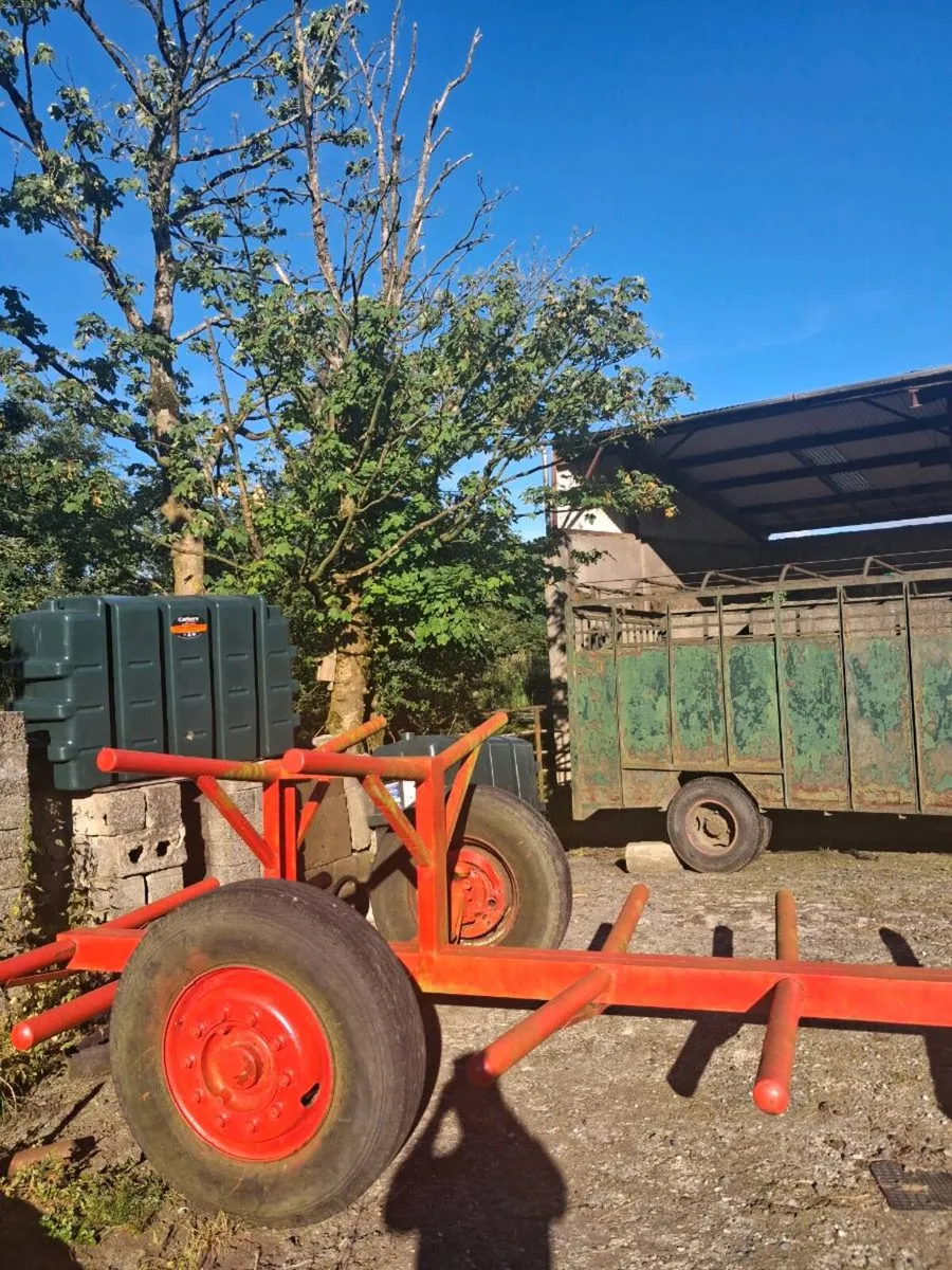 Bale trailer - Image 2