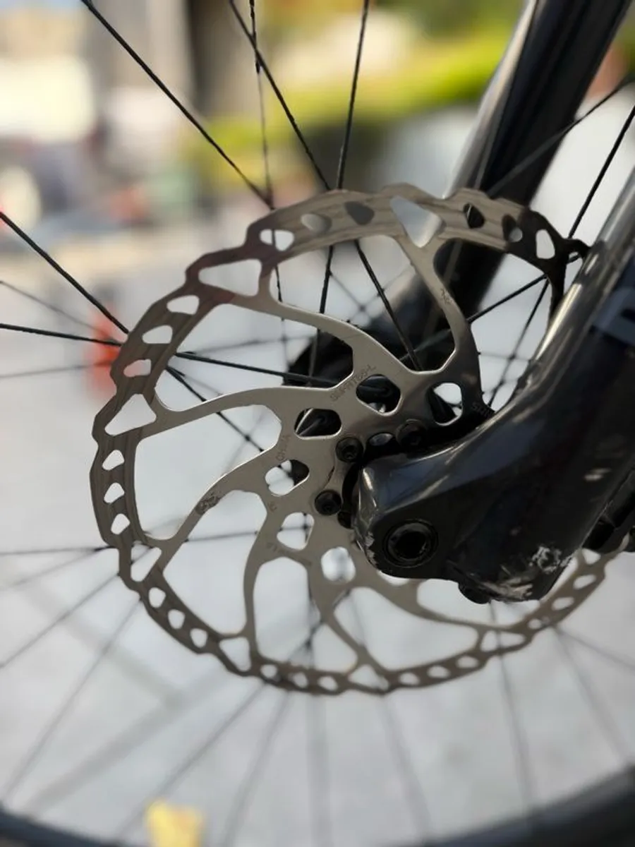 Giant Trance X3 (2021) - Image 2