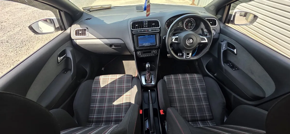 12 VW POLO GTI DSG - Image 4