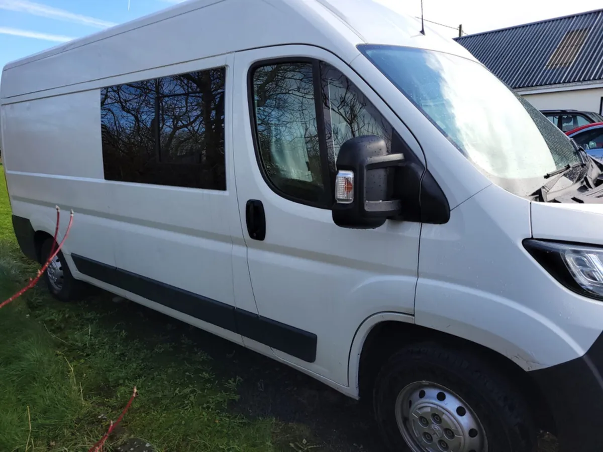 Peugeot Boxer CAMPER VAN 335 PRO L3H2 BLUE HDI - Image 3