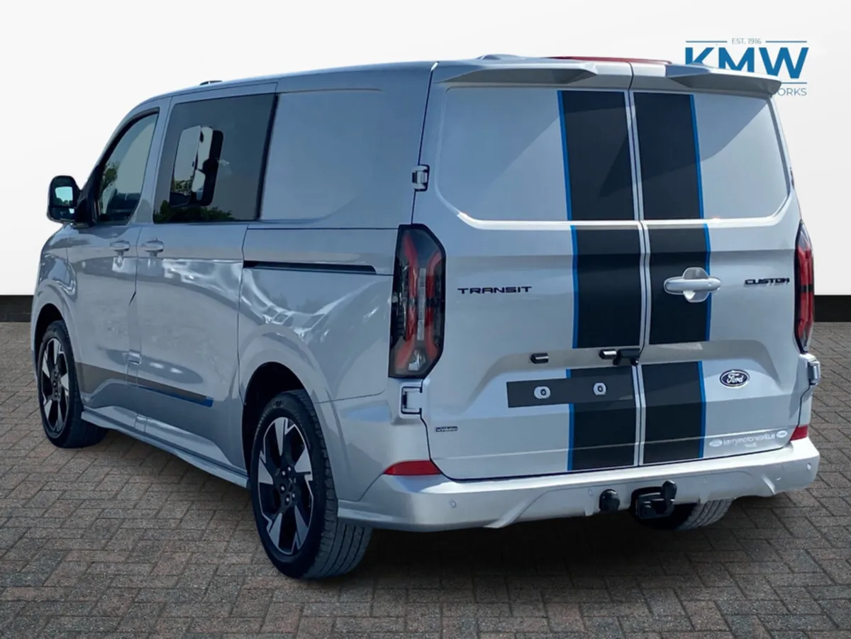 Ford Transit Custom DOUBLE CAB IN VAN Sport 2.5PHE - Image 3