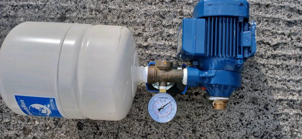 Water pump - Image 1