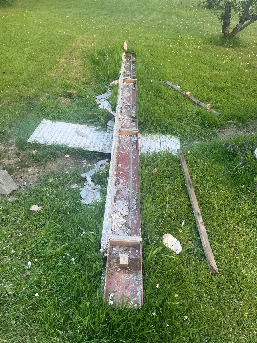 Steel beam 15ft x 8 inches - Image 1