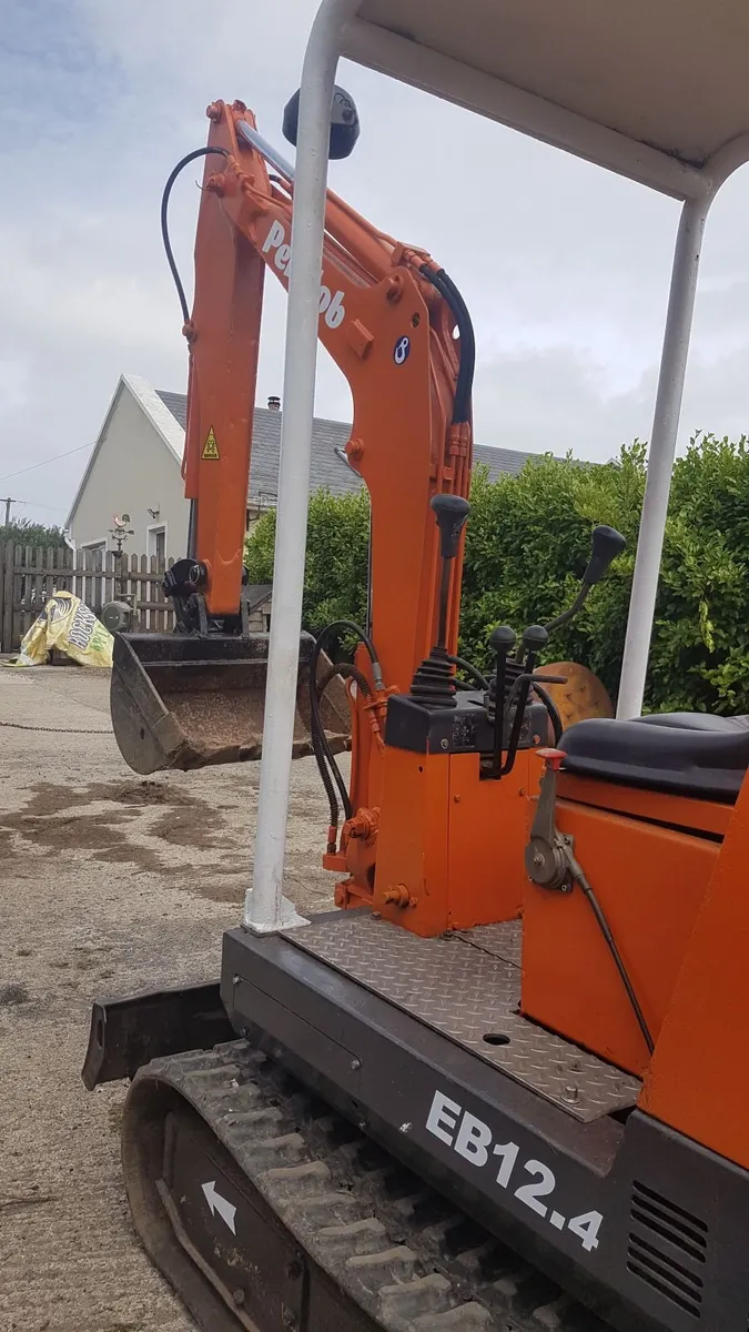 mini digger - Image 4